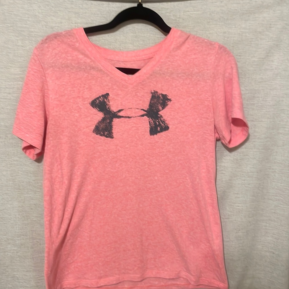 Women’s under armor, medium